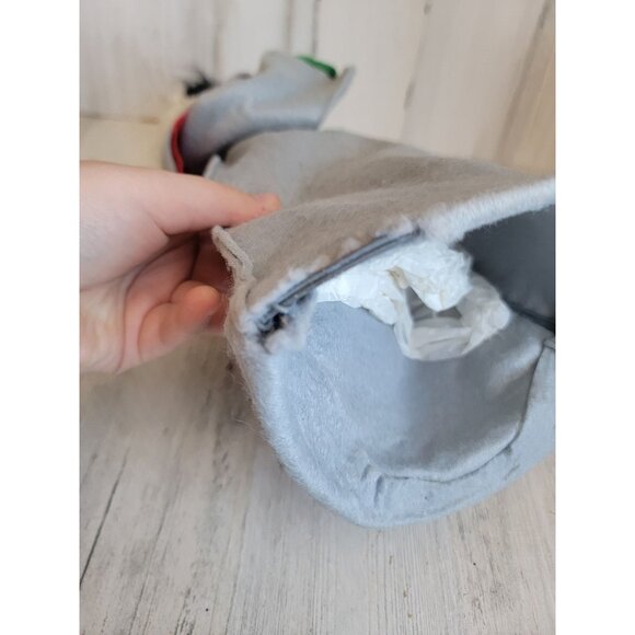 Large Annalee caroler woman Pilgrim Xmas home decor smile - Picture 13 of 14